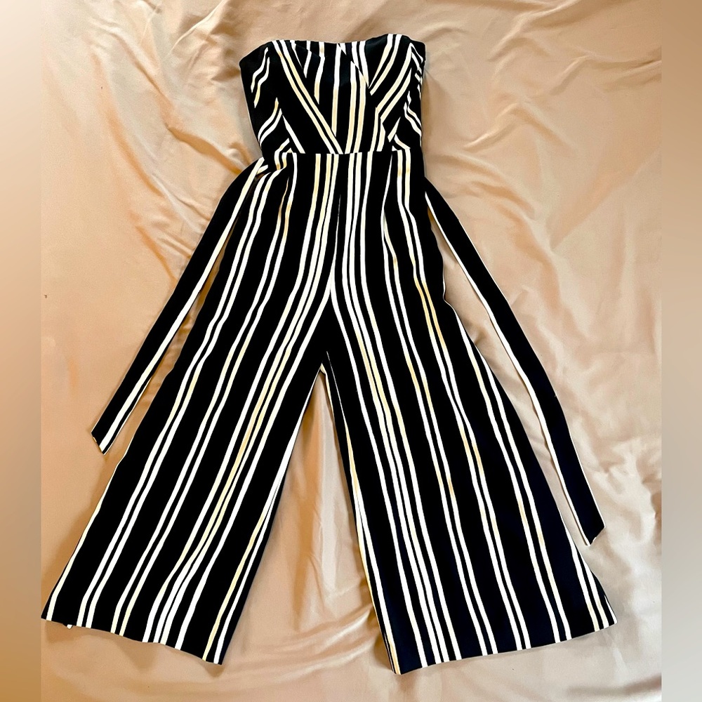 H&M Dark blue and white stripped romper size: 2